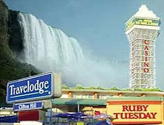 Travelodge By Wyndham Niagara Falls At The Falls Hotel