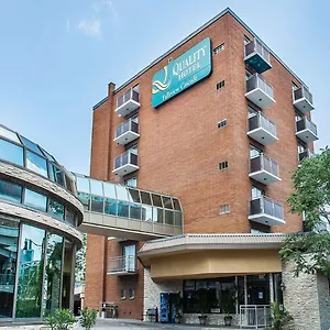Hotel Quality Fallsview Cascade, Niagarawatervallen