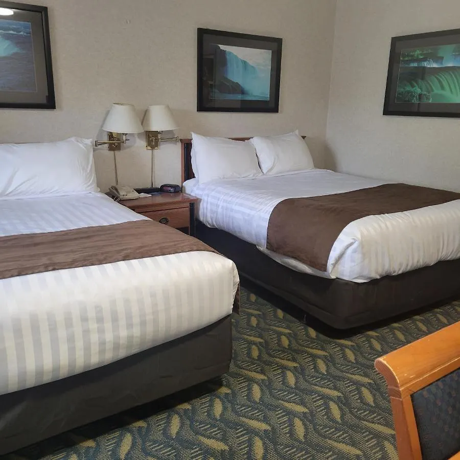 Hotel Travelodge By Wyndham Niagara Falls At The Falls