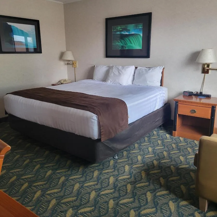 Travelodge By Wyndham Niagara Falls At The Falls 3*,