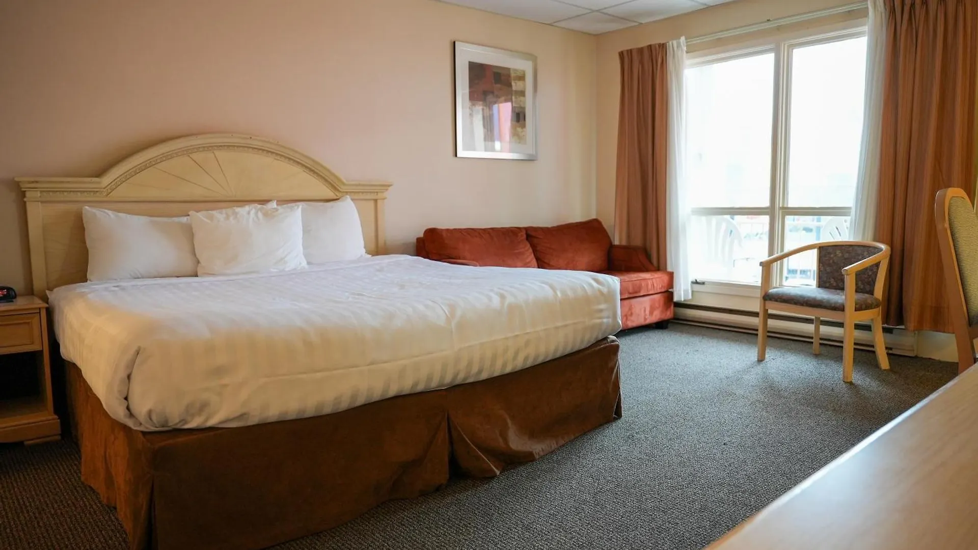 Travelodge By Wyndham Niagara Falls At The Falls 3*,
